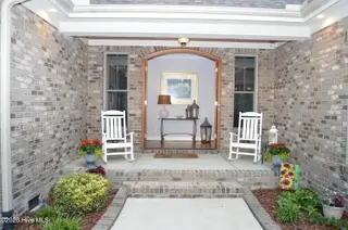 105 Lakewood Drive, Pinehurst, NC 28374 – photo 7: Doors Open