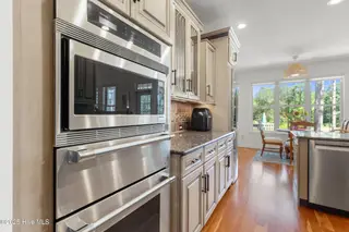 2966 Irwin Drive SE, Southport, NC 28461 – photo 14: 17_kitchen
