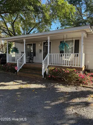 504 Peabody Alley, Wilmington, NC 28401 — 2-bedroom home in Rankin Place North, Wilmington, NC, photo 19 of 19: IMG_1920