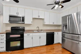 6960 Us 70 Highway E, New Bern, NC 28560 – photo 6: Kitchen