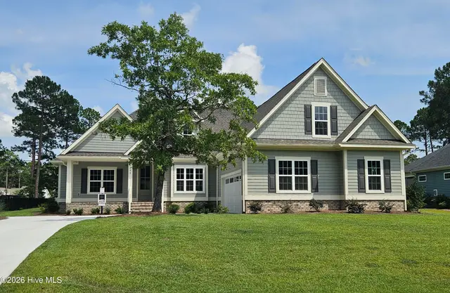 660 Breezewood Drive SE, Bolivia, NC 28422