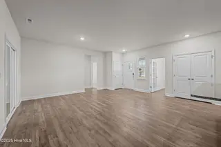 265 Lake Tyler Drive, New Bern, NC 28560 – photo 5: 13-web-or-mls-DSC_9426
