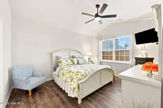 2013 Montford Drive, New Bern, NC 28562 – photo 16: 35-web-or-mls-DSC_8610_edit