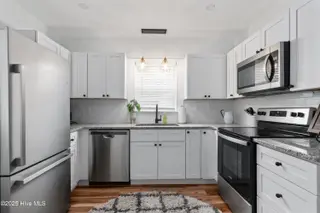 917 Wooster Street, Wilmington, NC 28401 – photo 10: 001-917WoosterStreet-Wilmington-NC-28401