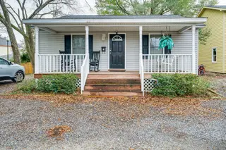 504 Peabody Alley, Wilmington, NC 28401 — 2-bedroom home in Rankin Place North, Wilmington, NC, photo 1 of 19: a0FPl000000idqYMAQ