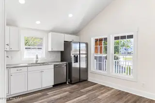 513 S 13th Street, Wilmington, NC 28401 – photo 12: 012_513_south_13th_street-12_810