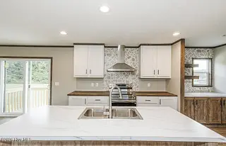 11621 Straight Gate Road, Whitakers, NC 27891 — 4-bedroom manufactured home, Whitakers, NC, photo 16 of 55: IMG_4771