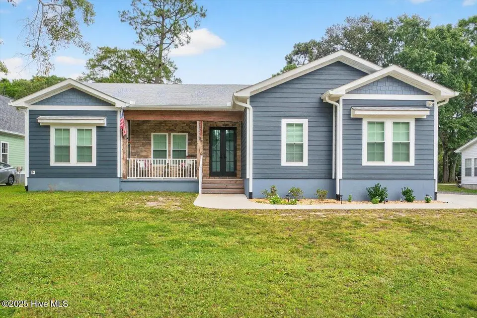 1748 Sandalwood Drive SW, Ocean Isle Beach, NC 28469 – photo 1 of 56: 04-www.kahunaphoto.com-01801065_KDP01801