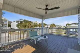 625 S Fourth Avenue, Kure Beach, NC 28449 – photo 13: 15_625_S_4th_Ave_-_photos_051