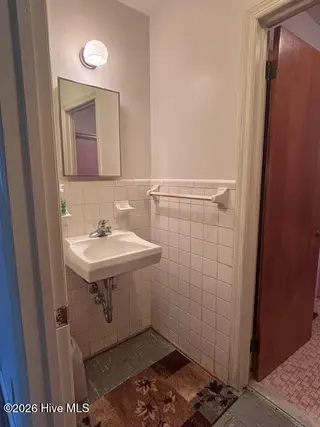 507 Hamilton Drive, Goldsboro, NC 27530 – photo 12: Bathroom 2