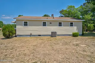 9932 Straight Gate Road, Whitakers, NC 27891 — 3-bedroom home, Whitakers, NC, photo 19 of 22: 022-9932StraightGateRoad-Whitakers-NC-27