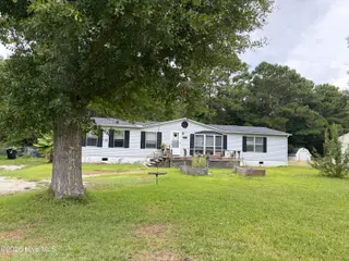 127 Hatcher Drive, Newport, NC 28570 – photo 4: IMG_2343