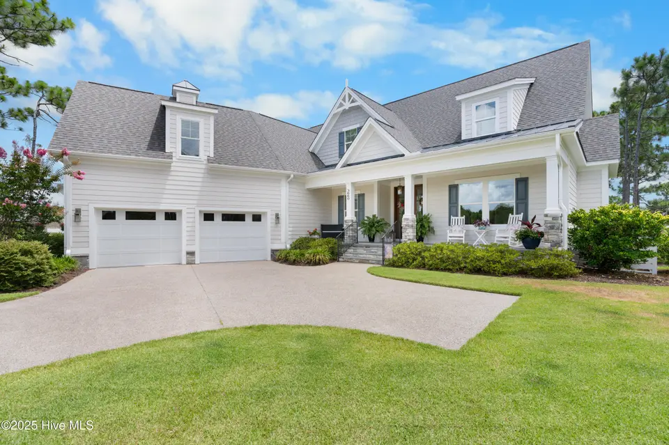 3660 Wingfoot Drive, Southport, NC 28461 — 4-bedroom home in St James, Southport, NC, photo 1 of 71: 3660WingfootDr-74