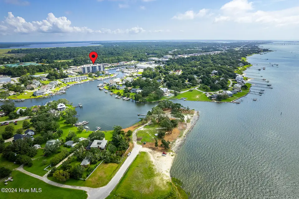 4425 Arendell Street 303 Harborside Club At 70 West, Morehead City, NC 28557 – photo 1 of 45: Harborside Club condo on Peletier Creek