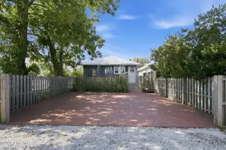 1603 Castle Street, Wilmington, NC 28401 – photo 2