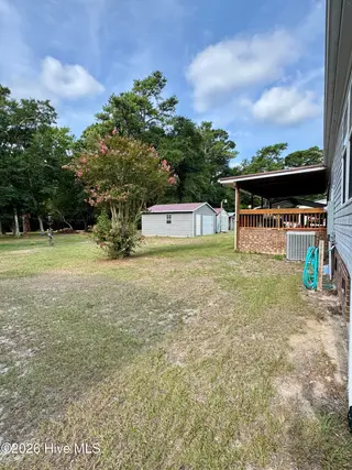 616 7th Street SE, Bolivia, NC 28422 — 3-bedroom manufactured home in Sunset Harbor, Bolivia, NC, photo 21 of 24
