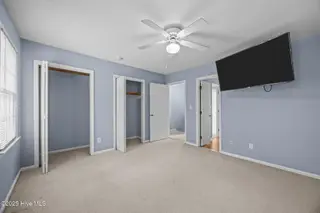 1107 Grovemont Drive D9, Greenville, NC 27834 – photo 18: 32-web-or-mls-IMG_2551