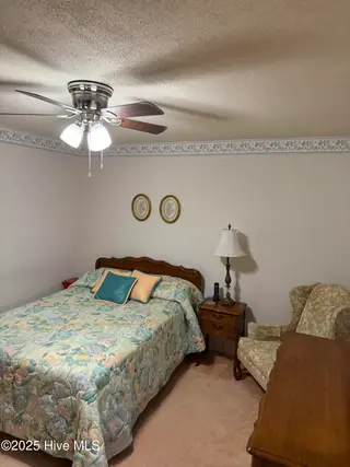 1701 S Nc 41 And 111 Highway, Beulaville, NC 28518 — 4-bedroom home, Beulaville, NC, photo 20 of 27: bedroom 2