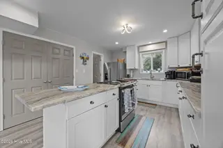 219 Oyster Lane, North Topsail Beach, NC 28460 – photo 11: 19-web-or-mls-IMG_7628