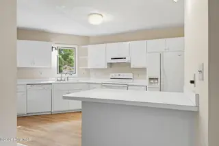 115 N Harbor Drive, Beaufort, NC 28516 – photo 12: Kitchen