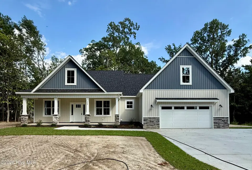 200 S Dimock Road, Washington, NC 27889 – photo 1 of 19: IMG_4208