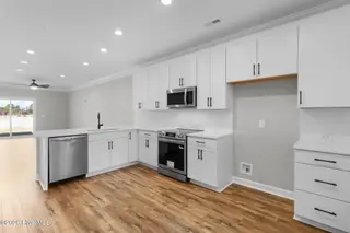 235 Cline Way Unit 107, Beaufort, NC 28516 – photo 9: Kitchen