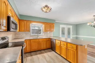 917 W Haven Boulevard, Morehead City, NC 28557 – photo 14: 17-web-or-mls-chadwick-visuals-917-w-hav