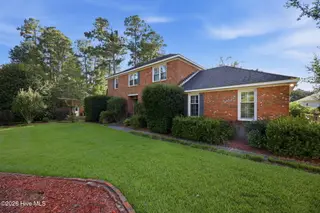 1053 Colleton Way, Trent Woods, NC 28562 – photo 4: 4-web-or-mls-0C0A2745_edit