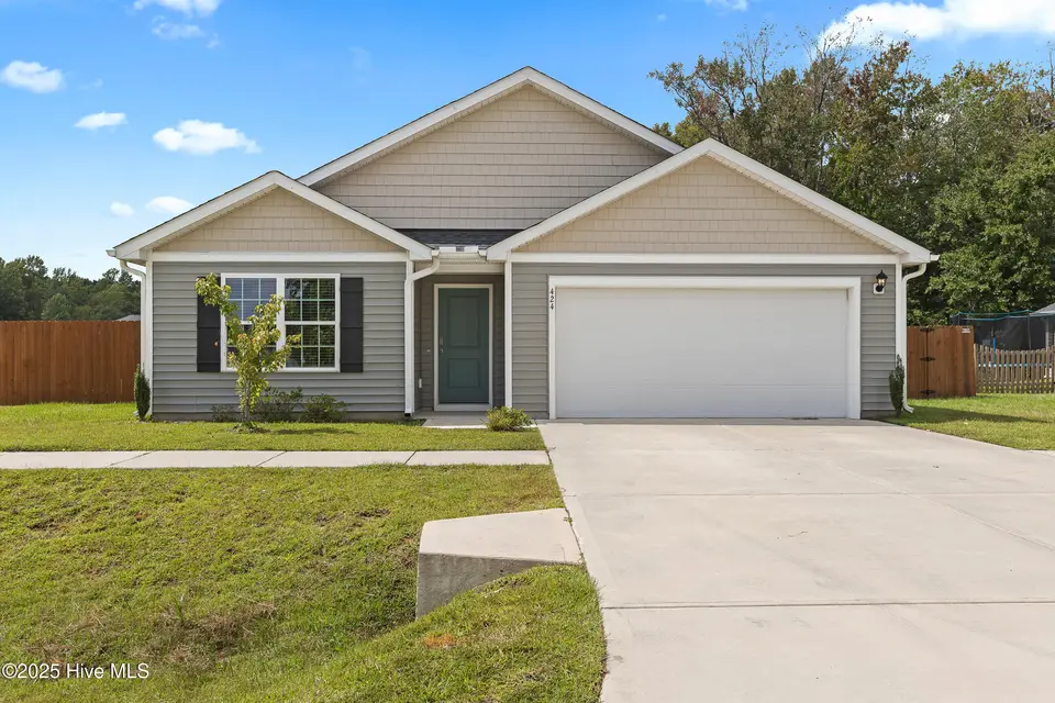424 Turp Landing Lane, Jacksonville, NC 28546 — 4-bedroom home in Wantland's Ferry @ Towne Pointe, Jacksonville, NC, photo 1 of 35