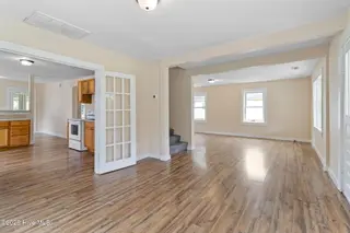 1319 Moore Street, Elizabeth City, NC 27909 – photo 13: 13-web-or-mls-moo-13