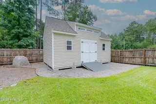 693 Dan Owen Drive, Hampstead, NC 28443 – photo 3