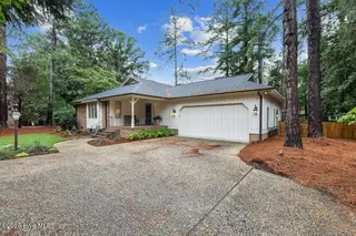 185 Tamarisk Lane, Pinehurst, NC 28374 – photo 3: ftp real estate media 185 tamarisk lane