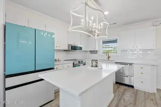 7803 Ocean Drive East, Emerald Isle, NC 28594 – photo 16: 7803_E_Ocean_Drive_#E_008_Kitchen