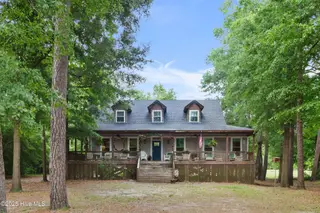 901 Riverview Drive, Burgaw, NC 28425 — 4-bedroom home in Alligator Lakes Estates, Burgaw, NC, photo 6 of 74: 1_front exterior