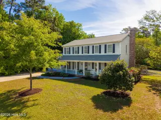 121 Gull Harbor Drive, Newport, NC 28570 – photo 3: Front of House