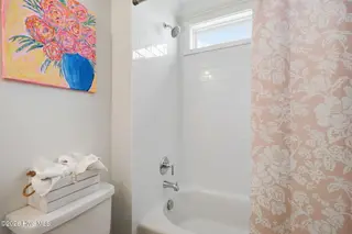 4008 Swift Creek, Ayden, NC 28513 – photo 15: 15 - Guest Bath