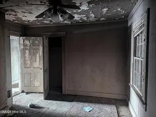 112 N Secrest Street, Kinston, NC 28501 – photo 5: room2