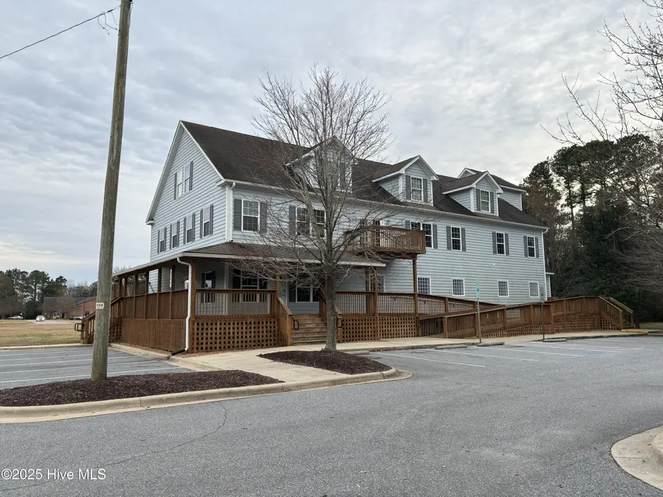 1177 N Road Street, Elizabeth City, NC 27909 – photo 1 of 55: IMG_1012