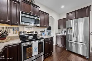 852 Dynasty Drive, Jacksonville, NC 28546 – photo 16: 17-web-or-mls-_RAD2961