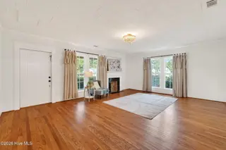 207 W 3rd Street, Princeton, NC 27569 – photo 8: 8-web-or-mls-DSC01688