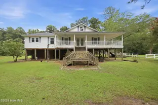 205 Streets Ferry Road, Vanceboro, NC 28586 – photo 2: 3-web-or-mls-0C0A0392-edit