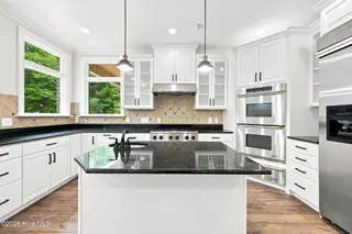 3286 J C Galloway Road, Grimesland, NC 27837 – photo 10: Elegant Functional Kitchen