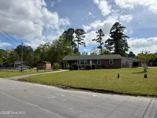 14 Sheffield Road, Jacksonville, NC 28546 – photo 6: IMG_9496