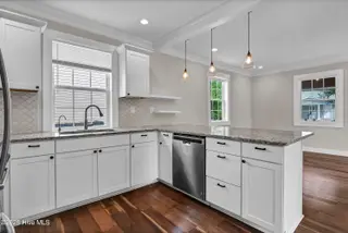 910 Walnut Street, Wilmington, NC 28401 – photo 10: P1699241