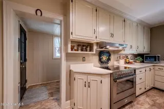 504 S Walker Street, Burgaw, NC 28425 — 3-bedroom home, Burgaw, NC, photo 18 of 58: 25-web-or-mls-504 S Walker St-25