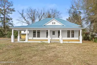 2880 Catherine Lake Road, Richlands, NC 28574 – photo 2: catherine-2