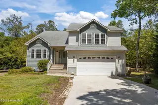 102 Shady Path, Cedar Point, NC 28584 – photo 2: Front