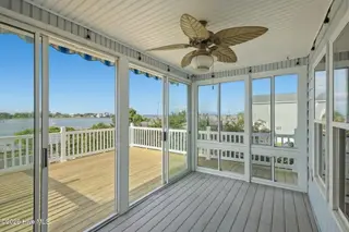1510 Avery Street, Morehead City, NC 28557 – photo 9: 50-web-or-mls-1S3A9489