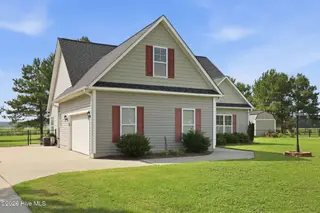 1768 Oak Pointe Drive, Greenville, NC 27834 – photo 3: 16-web-or-mls-IMG_0006