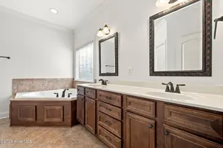 2008 Leighton Drive A, Greenville, NC 27834 – photo 13: 37-web-or-mls-IMG_0059